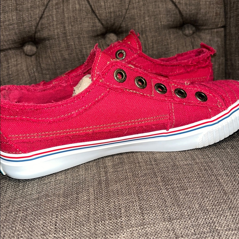 Blowfish Red Canvas Slip-On Sneakers women's size 7 - Picture 7 of 10